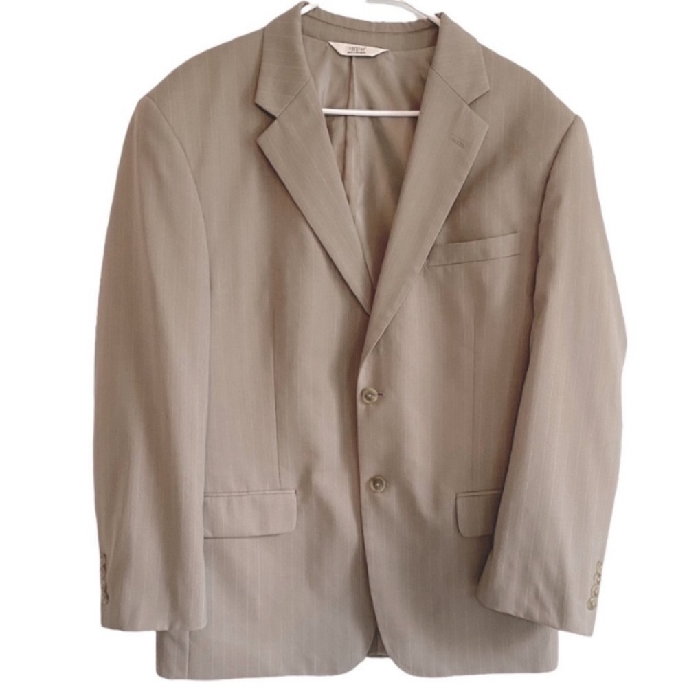 Versini tan blazer. Size 44R. 100% wool